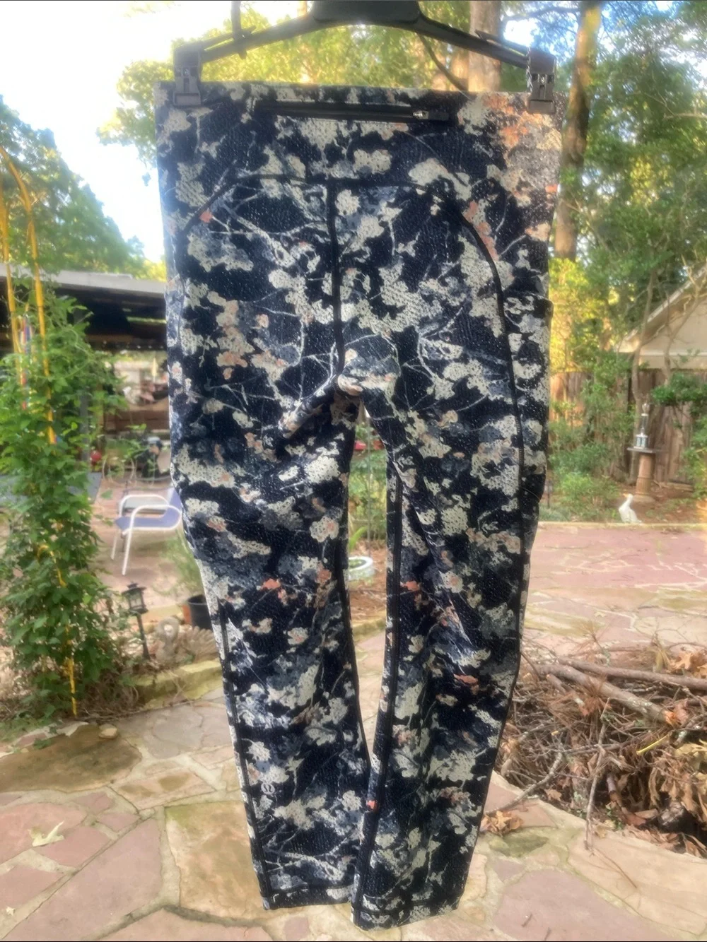 lululemon athletica Floral-Pattern Leggings